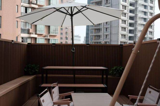  Quality 1br with terrace nr Changping rd Line 7/14