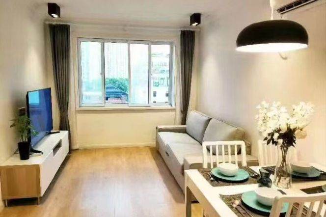 Cozy 1br with elevator near Changping Rd