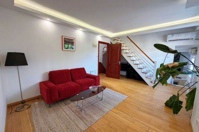 2 Brs with Private Terrace, Wall heating, Oven, 110 sqm @ South Shaaxi metro L1,12&10
