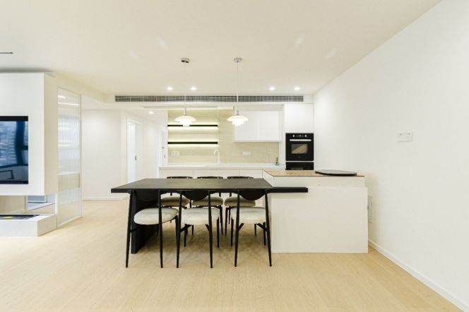Brand new decoration 3brs with floor heating  Nearby Jing an temple