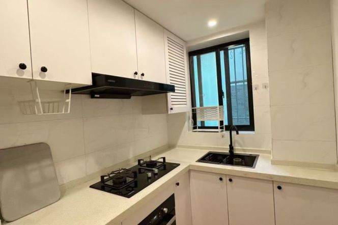 Elevator 1br Nr jingan temple M2/7