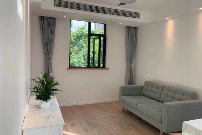 Lovely one bedroom apt+Open Balcony+oven+Dryer@Shaanxi Rd IAPM