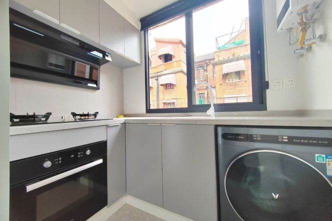 Cozy bright 1br Nr west Nanjing road M2/12/13