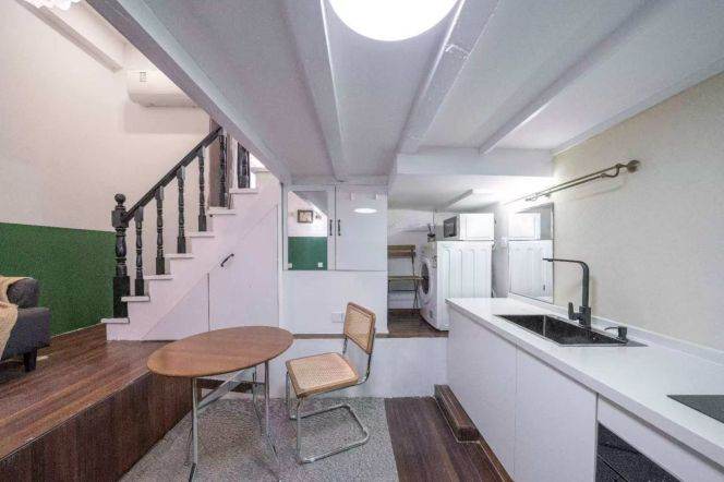 Cozy loft 1Br@Wukang rd & L10 SH library station