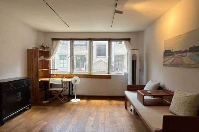 west nanjing road CBD- prime location- 1+1 br - comfortable living 