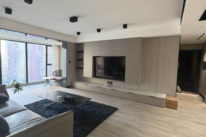 3 Brs, 2 Baths, Open Balcony/Floor heating/Oven/Dish washer, 170 sqm @ Wuding metro L14