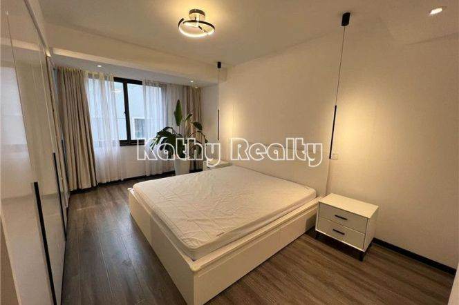 Nice 3BR 135sqm Floor heating Lift Wulumuqi Rd 16.5k