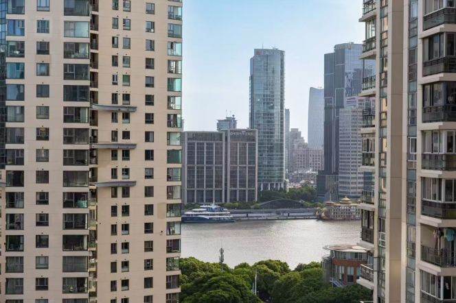 Modern decoration 2brs with floor heating and river view  belong to Lujiazui 