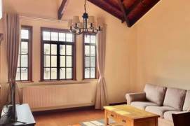 2 Brs, 1 Living room, Wall heating/Oven/Dryer, 110 sqm @ Hengshan metro L1