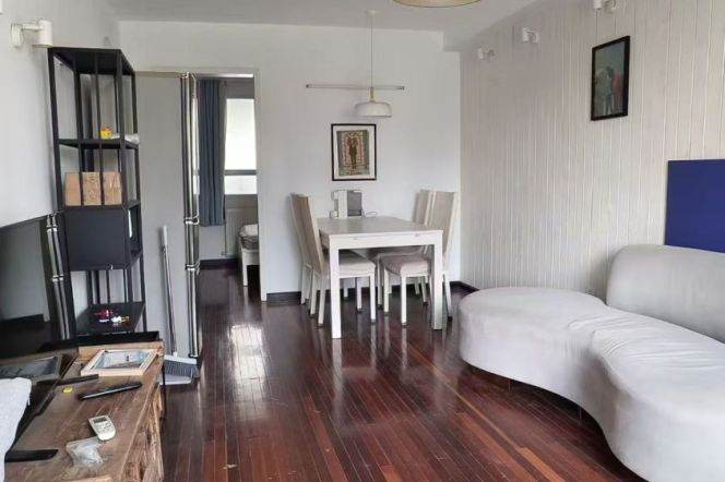 Good deal 2BR Wall heating Lift Yueyang rd 8.8k