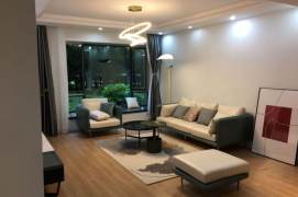 4 Brs, 2 Baths, Wall Heating/Gym/Swimming pool, 150 sqm @ Lancun metro L4&6
