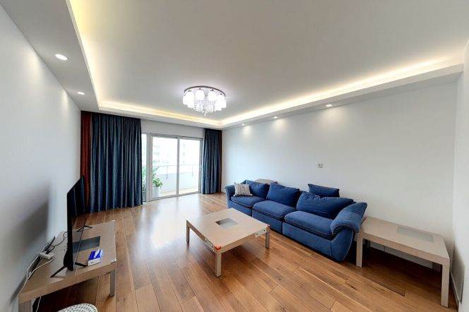 3 Brs, 2 Baths, Open Balcony/Central ac/Bathtub/Dryer, 188 sqm @ Longhua metro L7&12