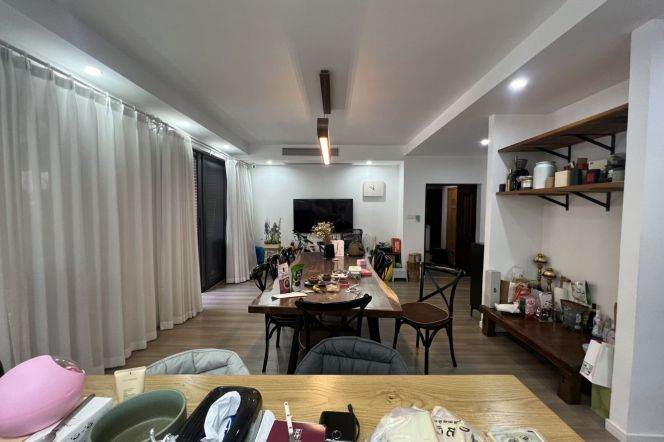 2 Brs, 2 Baths with Garden/Floor heating/Dryer, 130 sqm @ Hongbaoshi metro L10