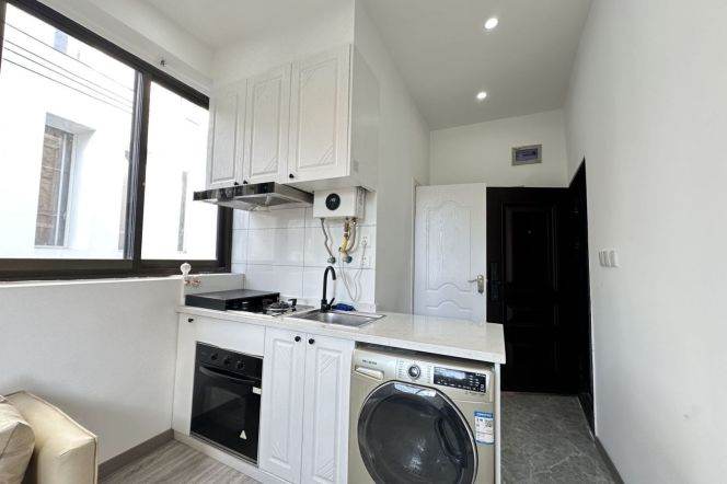 Bright 1Br/1Lr/1Bt apt nr Jingan temple,M2/7/12/13