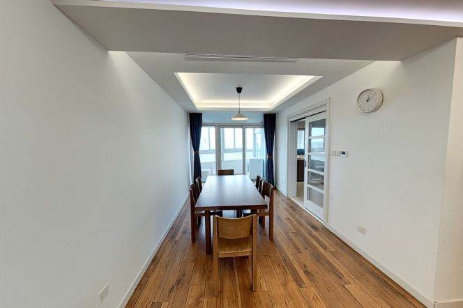 3 Brs, 2 Baths, Open Balcony/Central ac/Bathtub/Dryer, 188 sqm @ Longhua metro L7&12