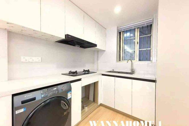Bright&Spacious&New&Modern 1Bdr 1Bath Apt+5F Walk Up+Su Zhou Creek+Cao Yang Rd Metro