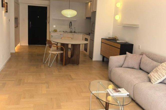 Huge Private Terrace 2Beds 2Bts Heating AC@Jing’An/Changping Road