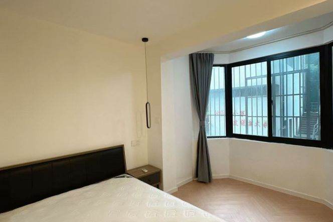 1Bdr 1Bath /Modern&Spacious&Bright /Line 2/7/14 Jing'an Temple/elevator/cloak room