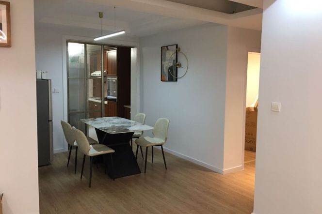 4 Brs, 2 Baths, Wall Heating/Gym/Swimming pool, 150 sqm @ Lancun metro L4&6