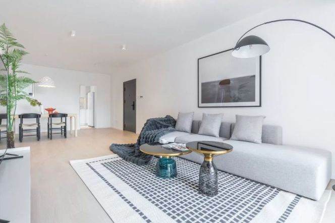 Bright 3Br w. Heating&C/A @Jiangsu Rd Station