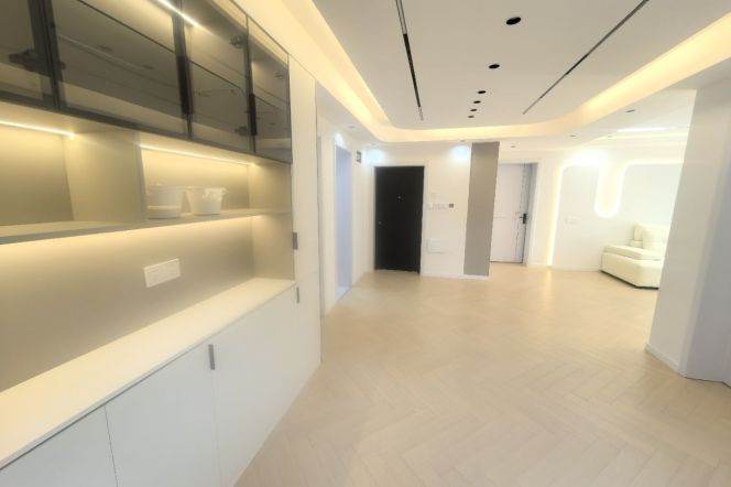 Spacious 2br,brand new,big balcony,modern kitchen,close to Line 2