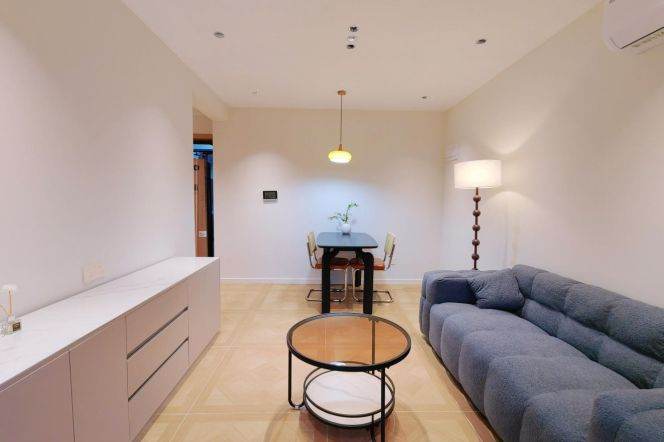 Stylish 1 br next NYU shanghai , easy walking to L 6/8/11 Oriental sports center st.
