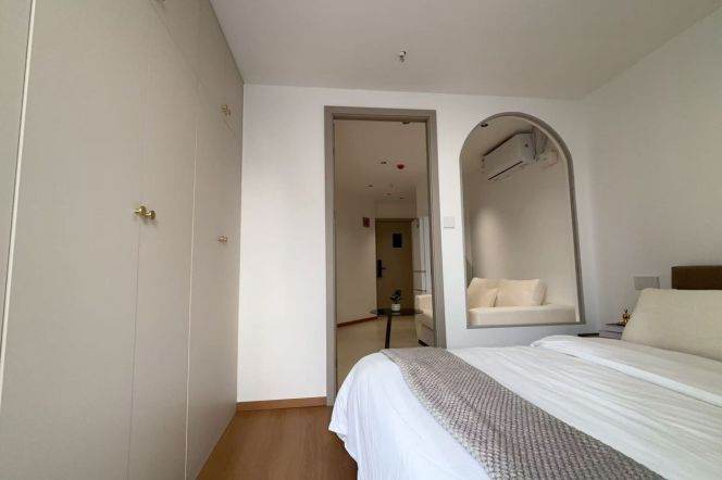 Spacious-Fashion-lift-1Br-Nr Huadong Jiaotong uni-Caoyang rd/Putuo area/L3/4/11/13/14