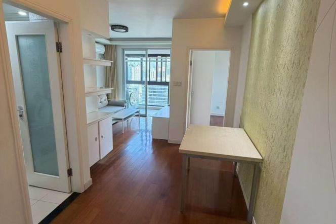 Changping rd elevator 1BR apartment