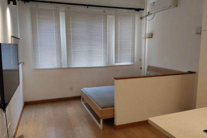1 br near L1/L10/L12 south shaanxi rd station