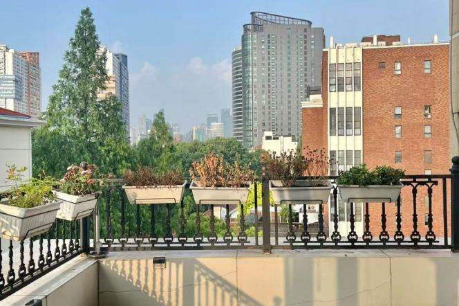 nice 4brs penhouse nice terrace floor heating open kitchen line 2,11 only 36K