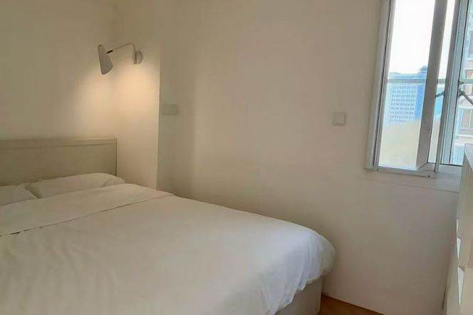 Cute bright 1BR APT Elevator Yueyang Rd 8k
