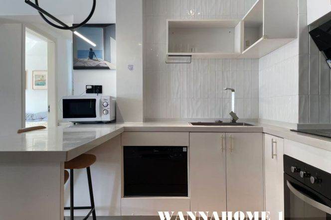 Spacious&Modern&Bright 1Bdr 1Bath Apt+West NanJing Rd CBD+Nice Building