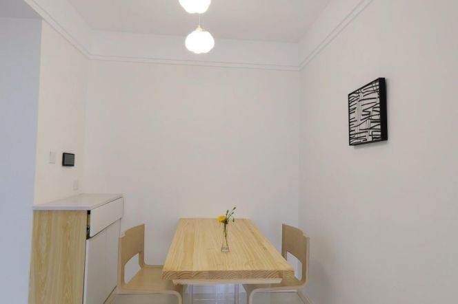 Modern Stylish 2 br next NYU shanghai, easy to L 6/8/11 + L 8 LingZhaoXinCun St.