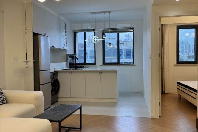 Suzhou Creek View | Jiangning rd Mt L13 | Modern 1Br+elevator 8.6K