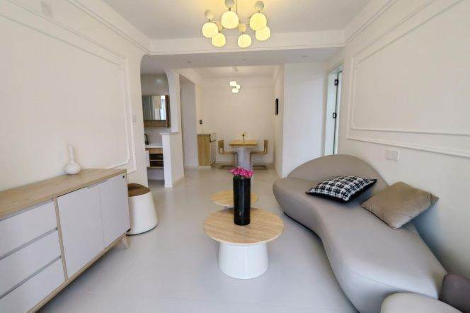 Modern Stylish 2 br next NYU shanghai, easy to L 6/8/11 + L 8 LingZhaoXinCun St.