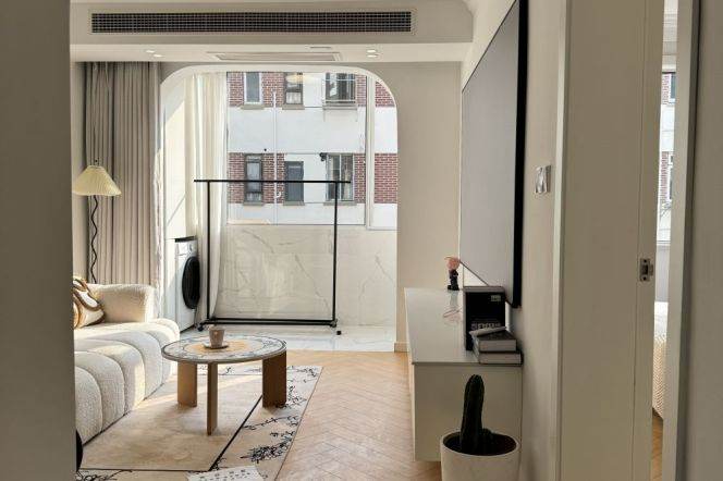 Big 1Br 65Sqm /Zhongshan Park & Jiangsu Rd Mt /All South/Bright