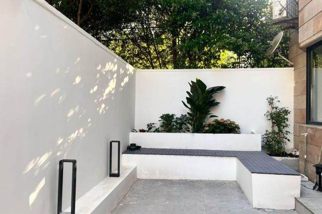 Stunning 3br apt with patio @Xuhui  