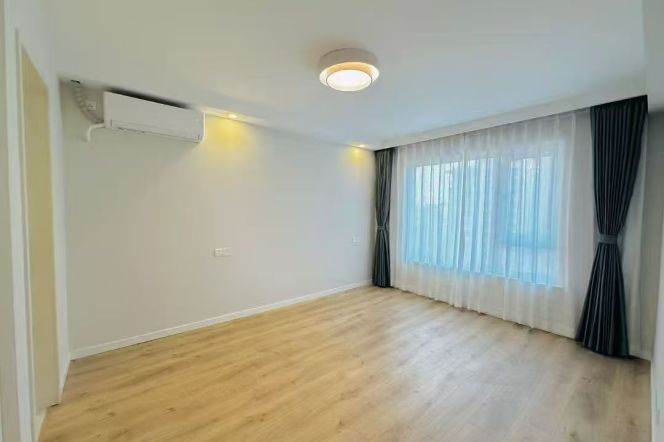 modern big 3brs floor heating open balcony near Wu kang road an fu road 25K