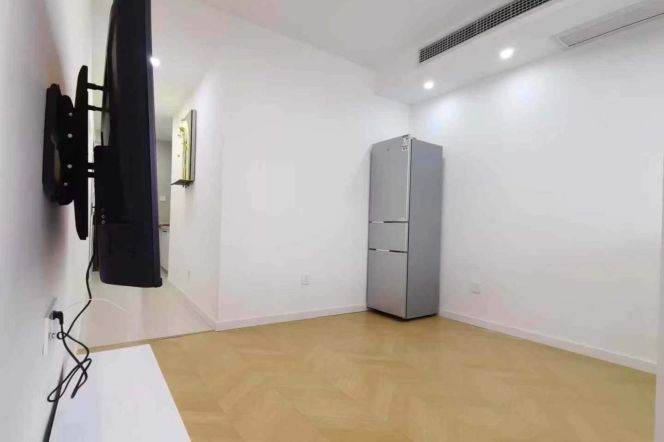 Great value/cozy 1br 1lr/bright room/clean&quiet,Jiangsu rd@L11/2