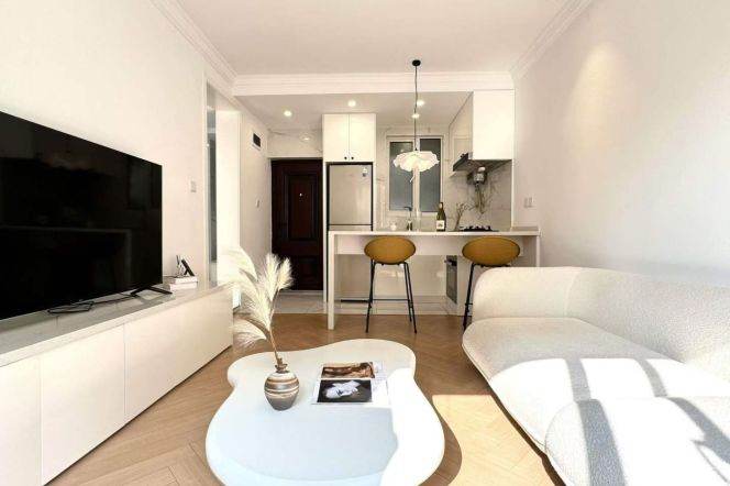 Zhongshan Park 1BR 2LR@L2/3/4,central AC/oven/double south/big living room