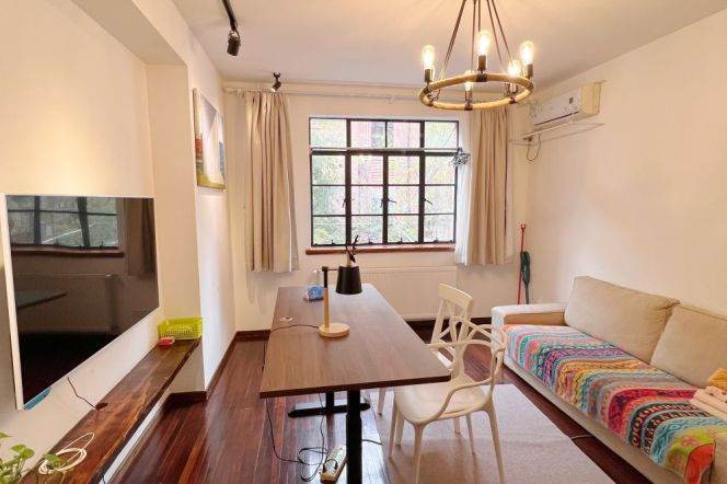 Jiaotong University line 10/11 Unique Lane House Good Surroundings 