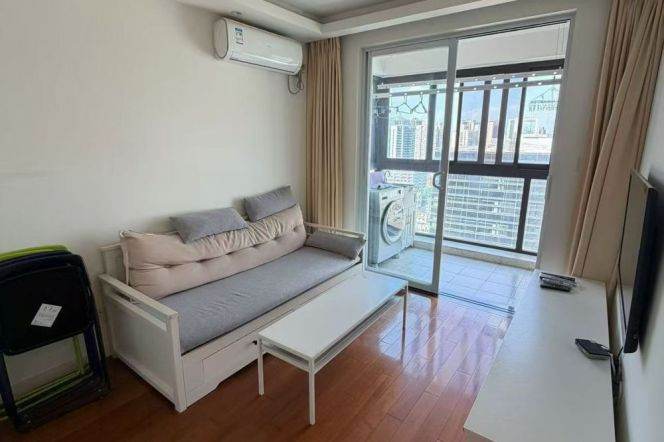 Changping rd elevator 1BR apartment