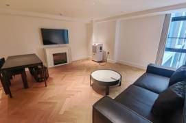 Good Price 1br with 2 bathrooms easy to  NYU shanghai.  5 mins to  Metro line 13