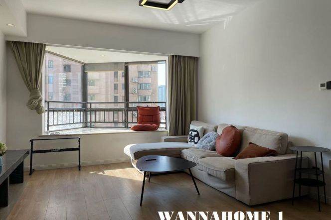 Spacious&Modern&Bright 1Bdr 1Bath Apt+West NanJing Rd CBD+Nice Building