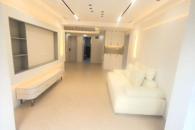 Spacious 2br,brand new,big balcony,modern kitchen,close to Line 2