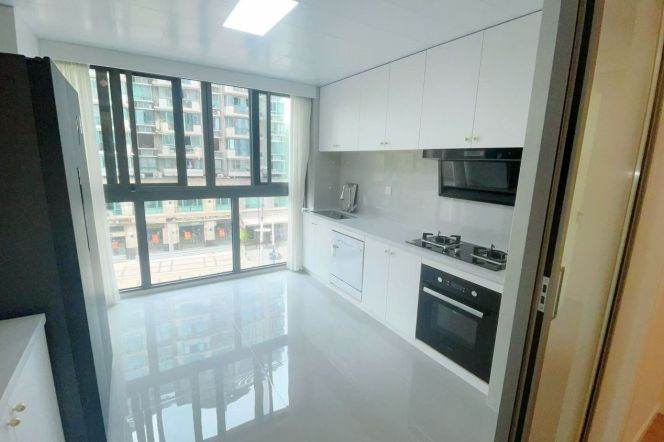 3br,2bth,CA,floor heating,Oven,Dryer,landlord flexible with furniture