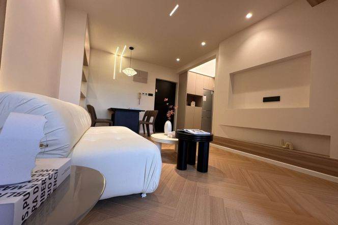 Cozy 1br with good view,CA,floor heating,close to Line 10,Mixc