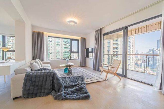 modern big 2brs open balcony nice view modern furniture  beside An fu road 