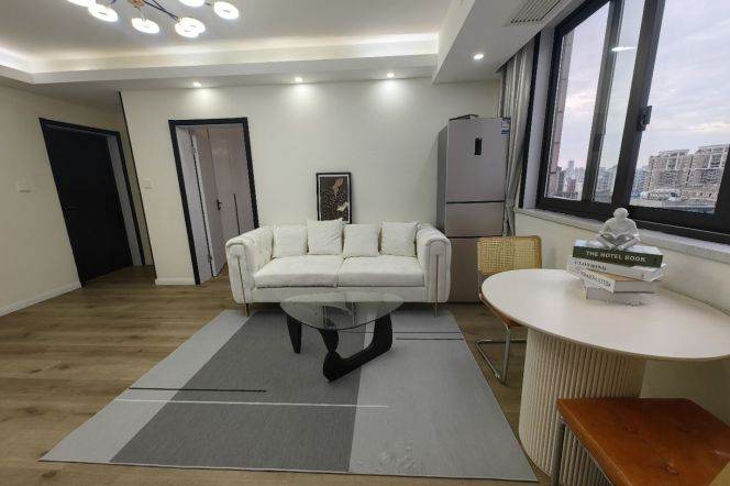 Elevator 2BR-Yude Road - 3 minutes to Line 1/4 - Shanghai Indoor Stadium