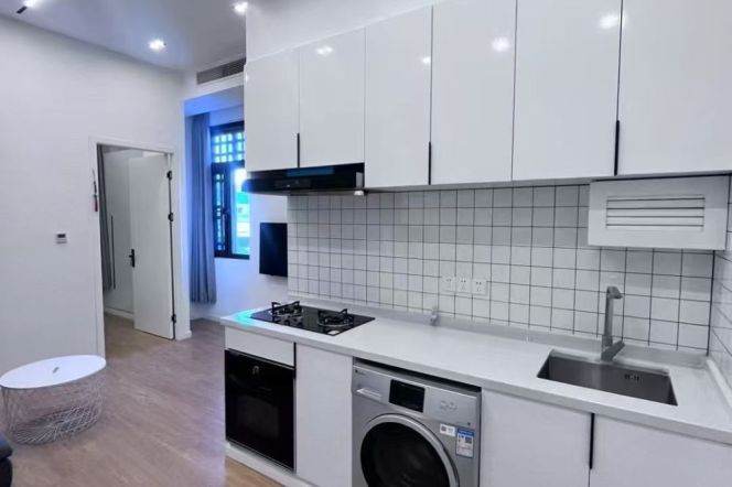 Modern 1Br/1Lr/1Bt apt nr South shanxi rd,M1/2/10/12/13
